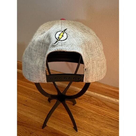 DC Comics The Flash Gray & Red Snapback Hat Adjustable Cotton For Adults - Picture 6 of 7